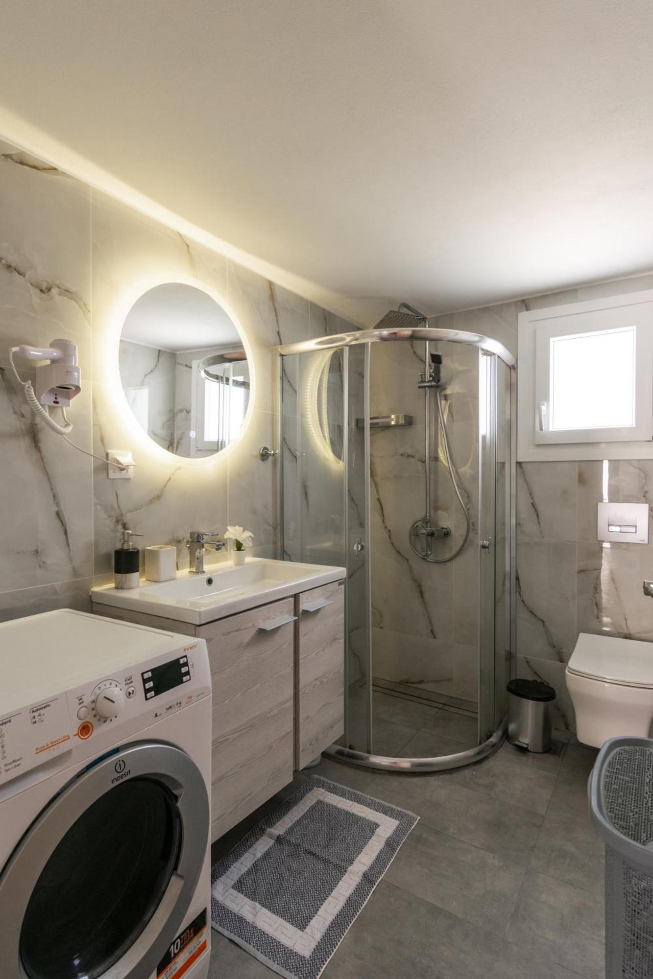 Balliu Apartment Triovasálos Zewnętrze zdjęcie